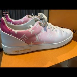 Louis Vuitton pink front row sneaker